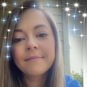 Meet your Posher, Candice